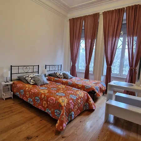 Guest house Mini Host In *
