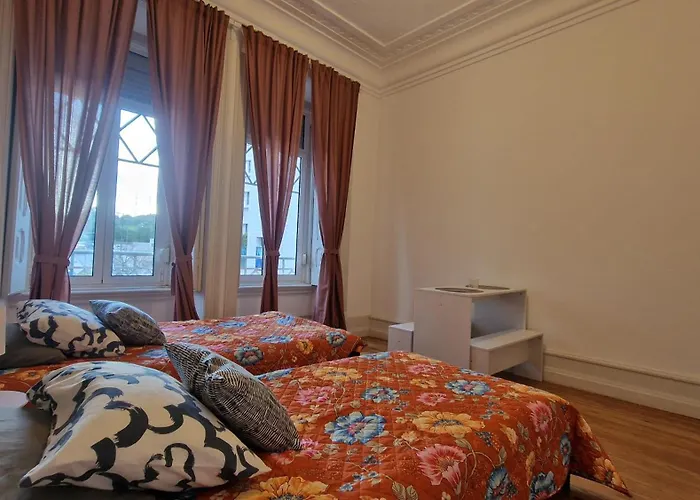 Pensión Mini Host In *